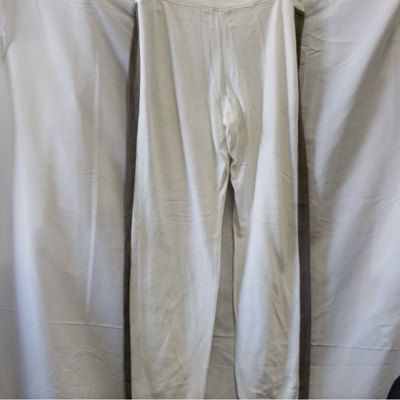 Monrow sweatpants- Large - Picture 3 of 3